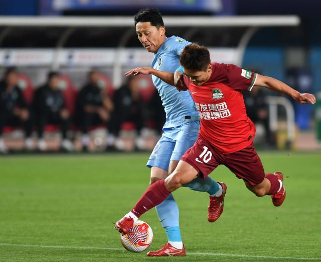 赛事竞猜-李玮锋：第六轮赛后没有谢场的初心是为了保护球员