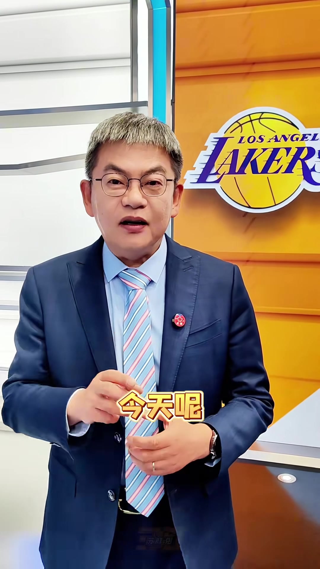 英雄联盟赛事-苏群：我认为詹姆斯今夏留湖人可能性很小 索性和库里&amp;追梦大团圆