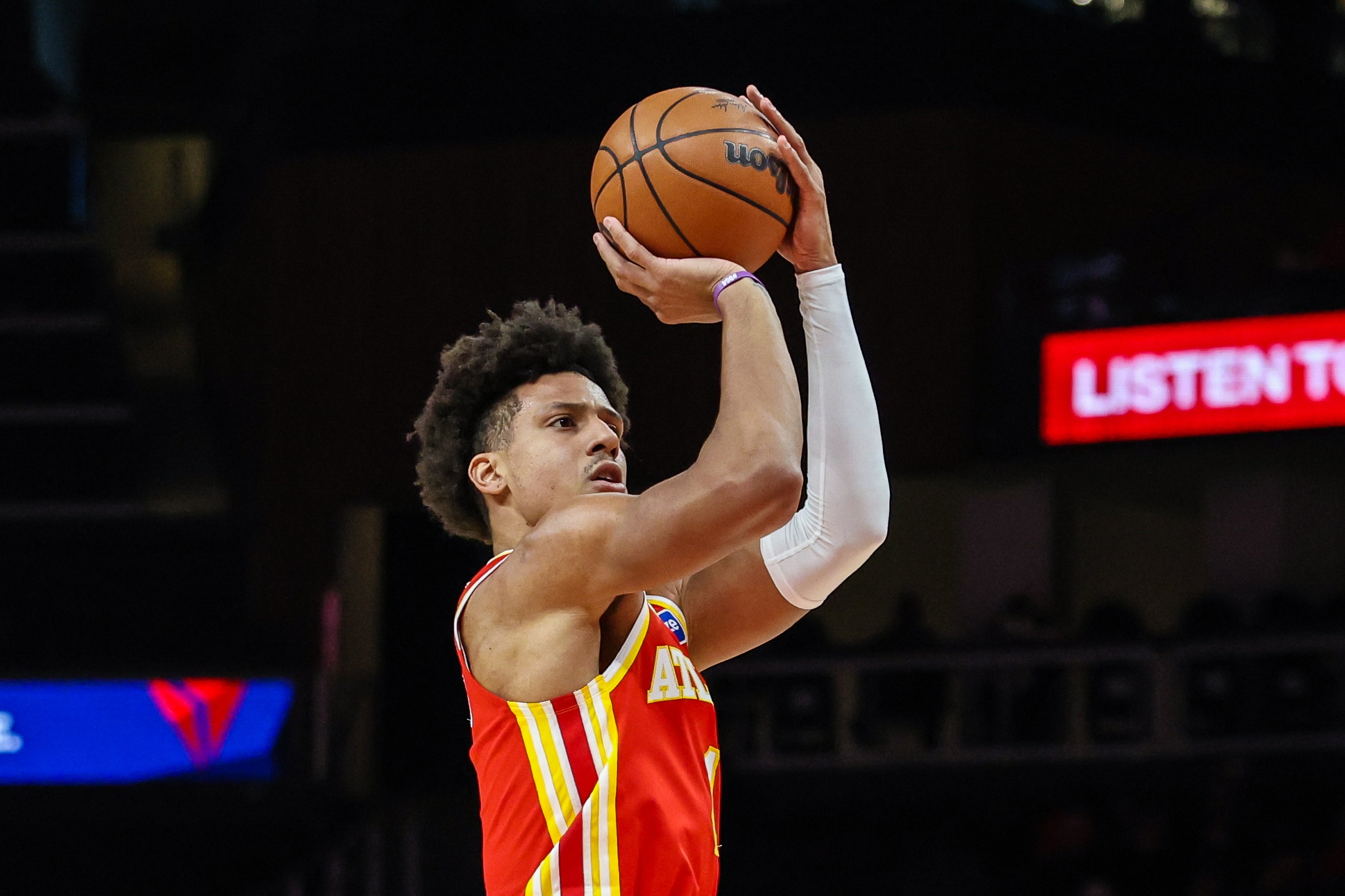 本赛季仅杰伦·约翰逊&amp;约基奇曾单场20+15+15 两人都2次做到