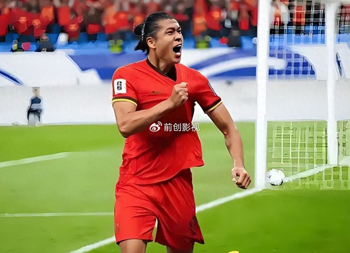 直播互动-国安新援加盟俱乐部后首次爆发！曾被质疑是水货，如今迎来逆袭|北京国安|塞尔吉奥·拉莫斯|英博|大连英博|中国队_新浪体育_新浪新闻